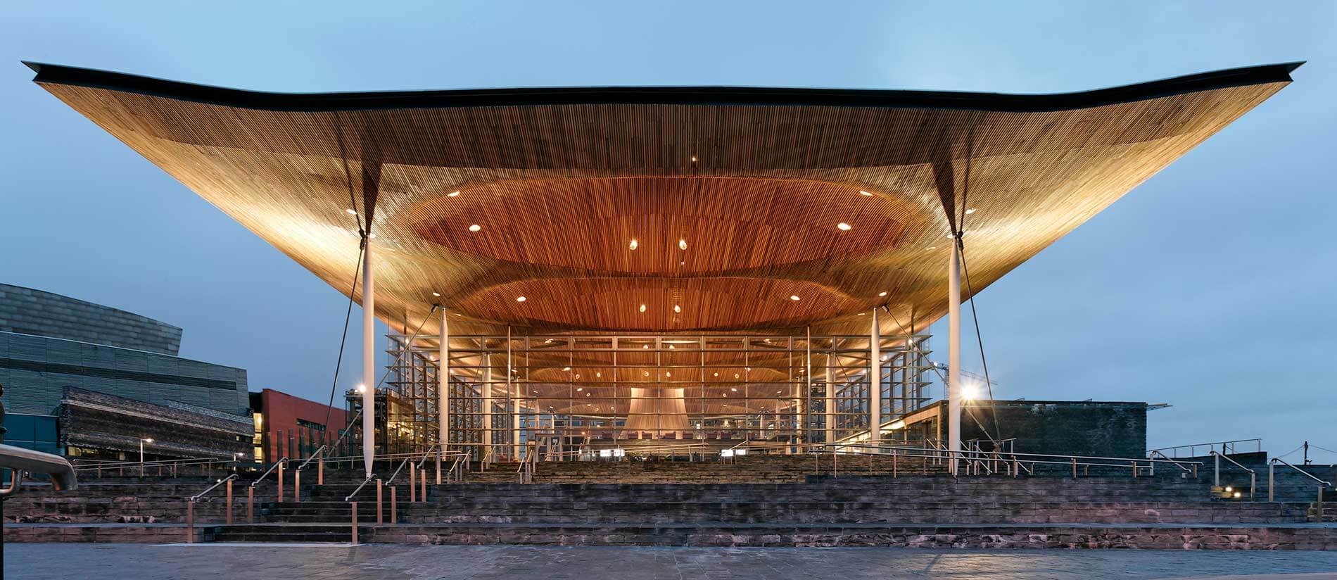 Senedd10