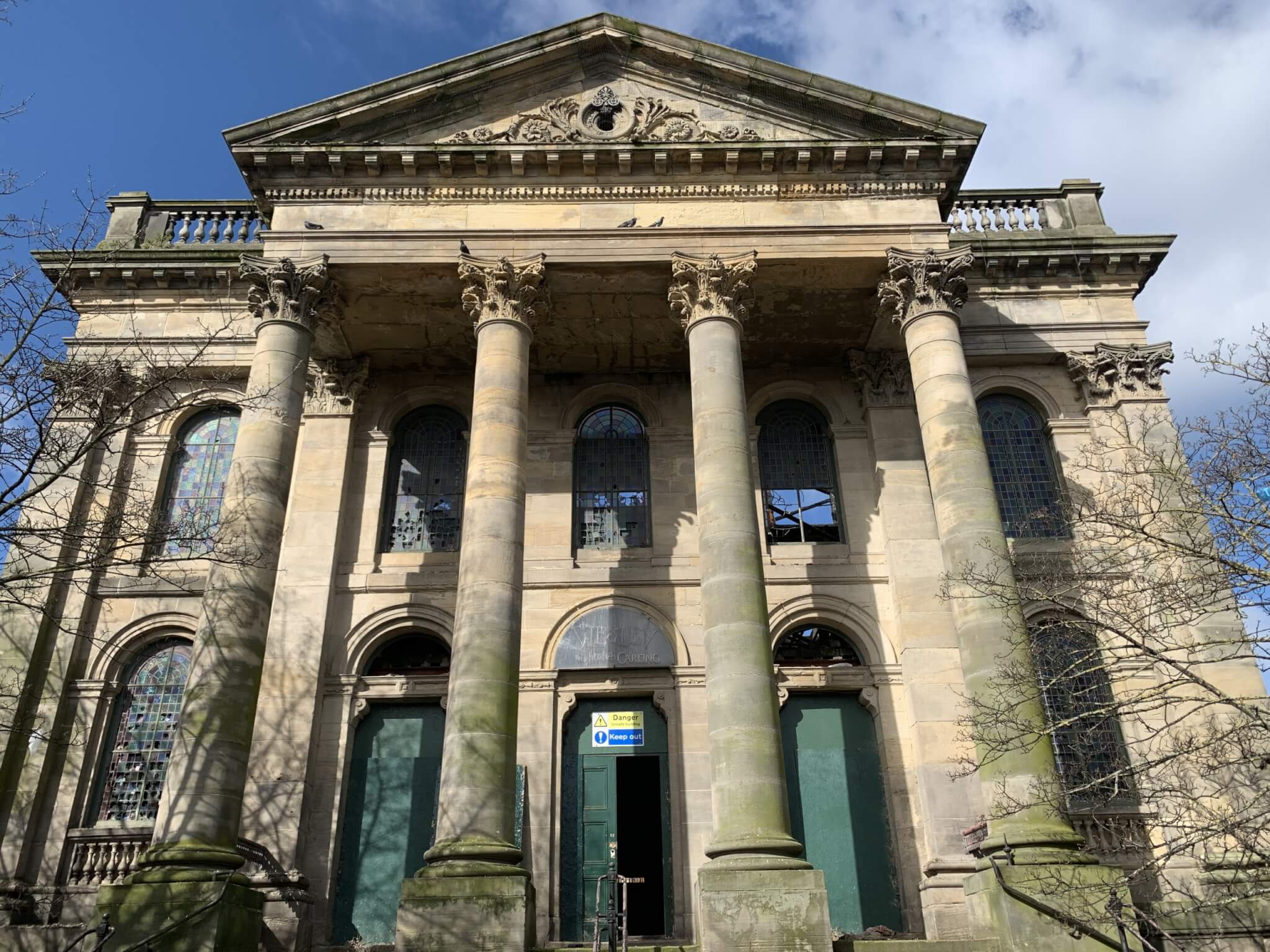 Main Photo Main Photo